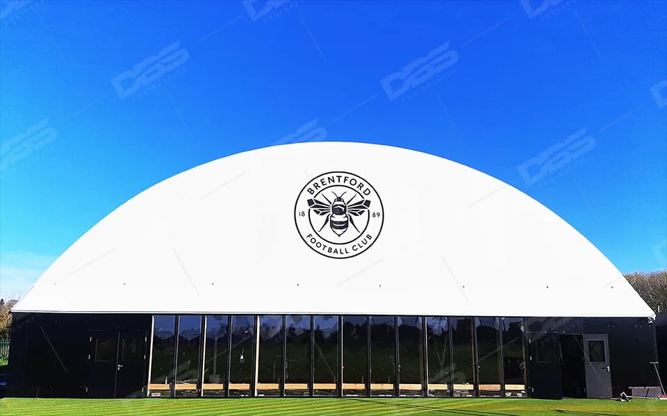 Leichtbauhalle – Fitnesszentrum – FC Brentford, Vereinigtes Königreich 2022 (1 / 3)