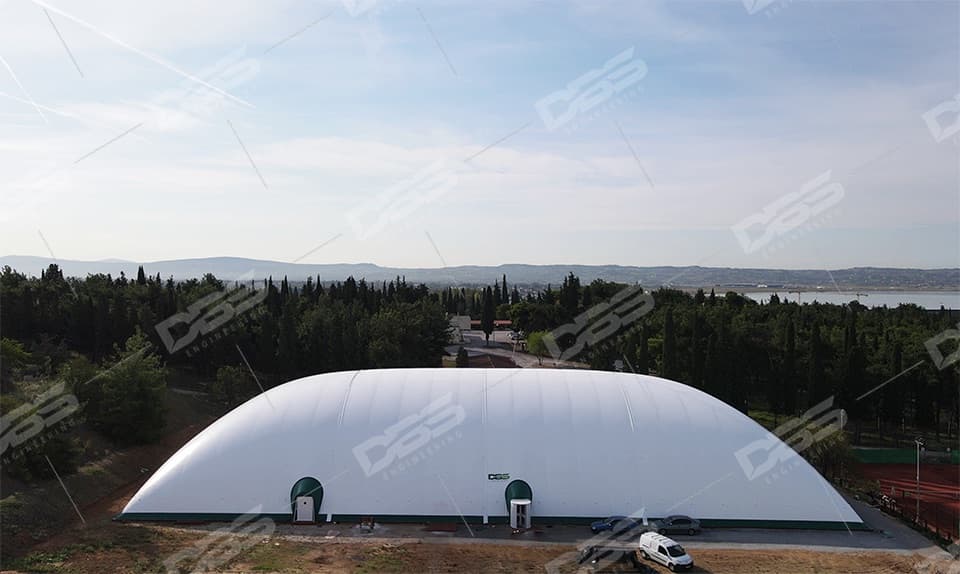 Tenniscenter — Küstenstandort – Tenniscenter, Griechenland 2020 (2 / 2)